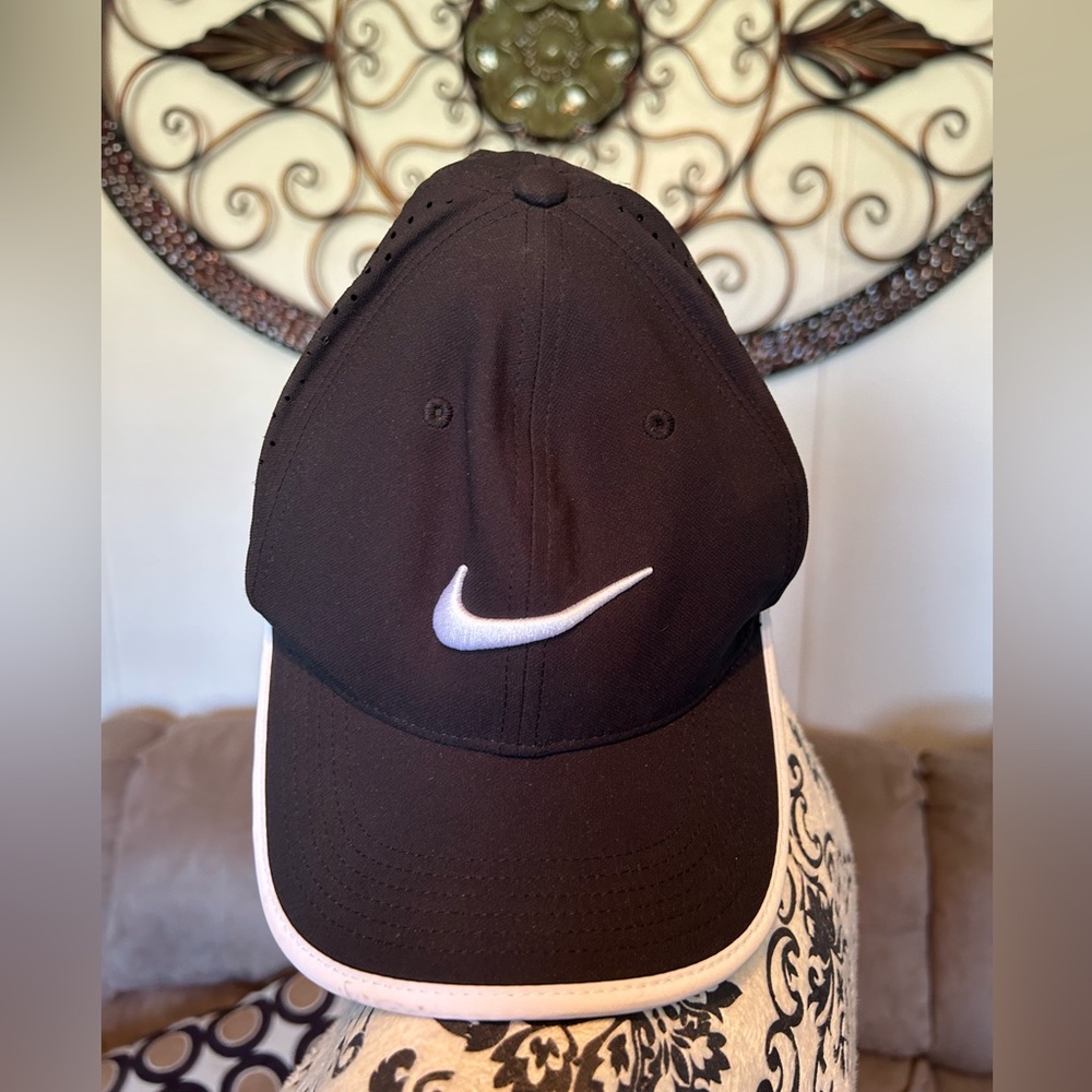 Nike hat unisex